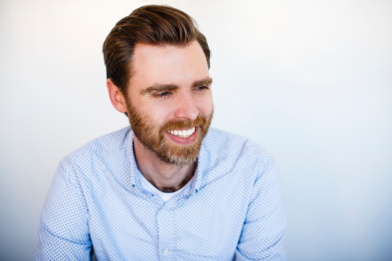 Combating Online Disinformation: Insights from a Phenomenal Startup