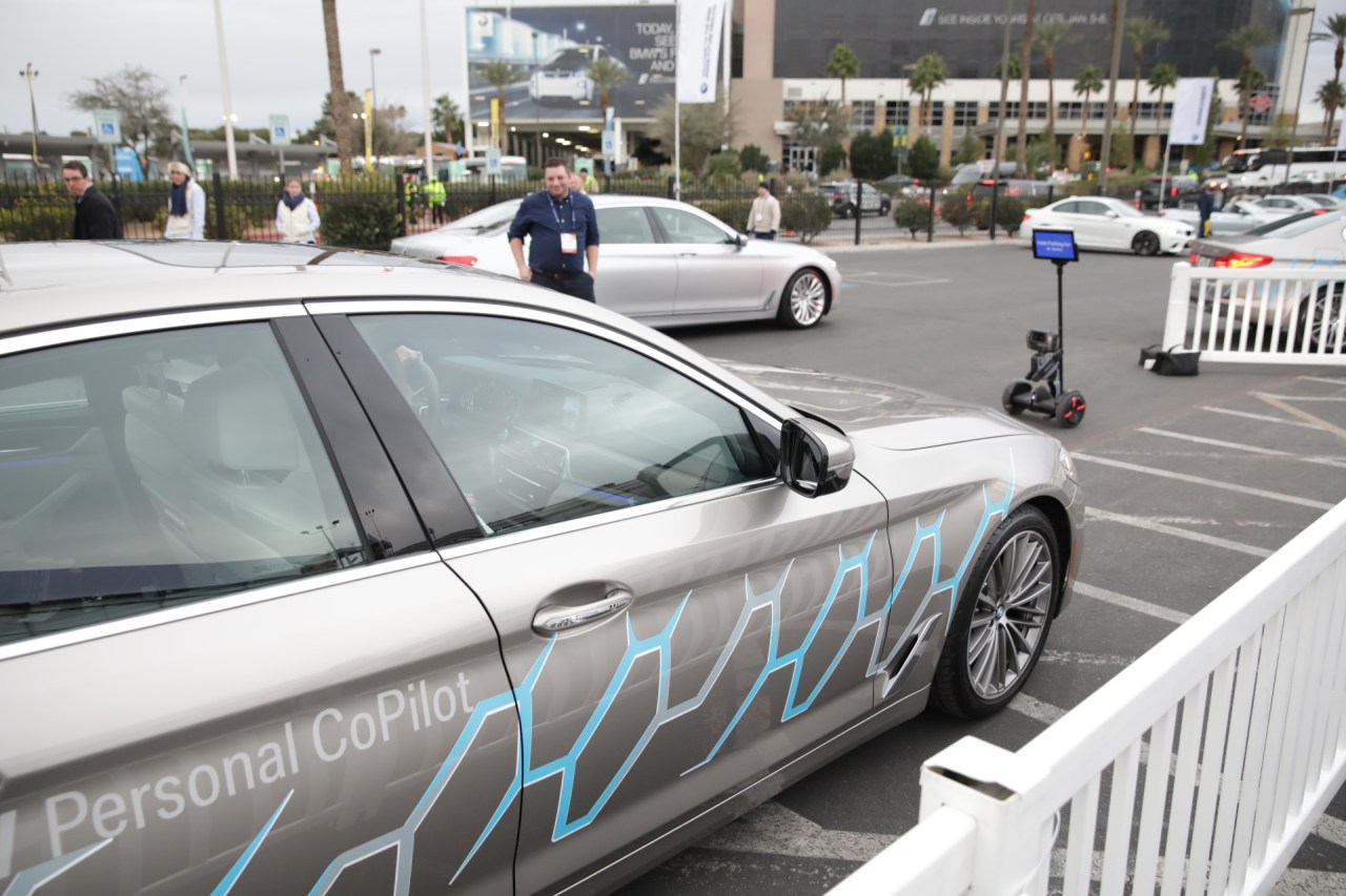 The Road to Autonomous Driving: How BMW and Mobileye are Crowdsourcing Real-Time Data