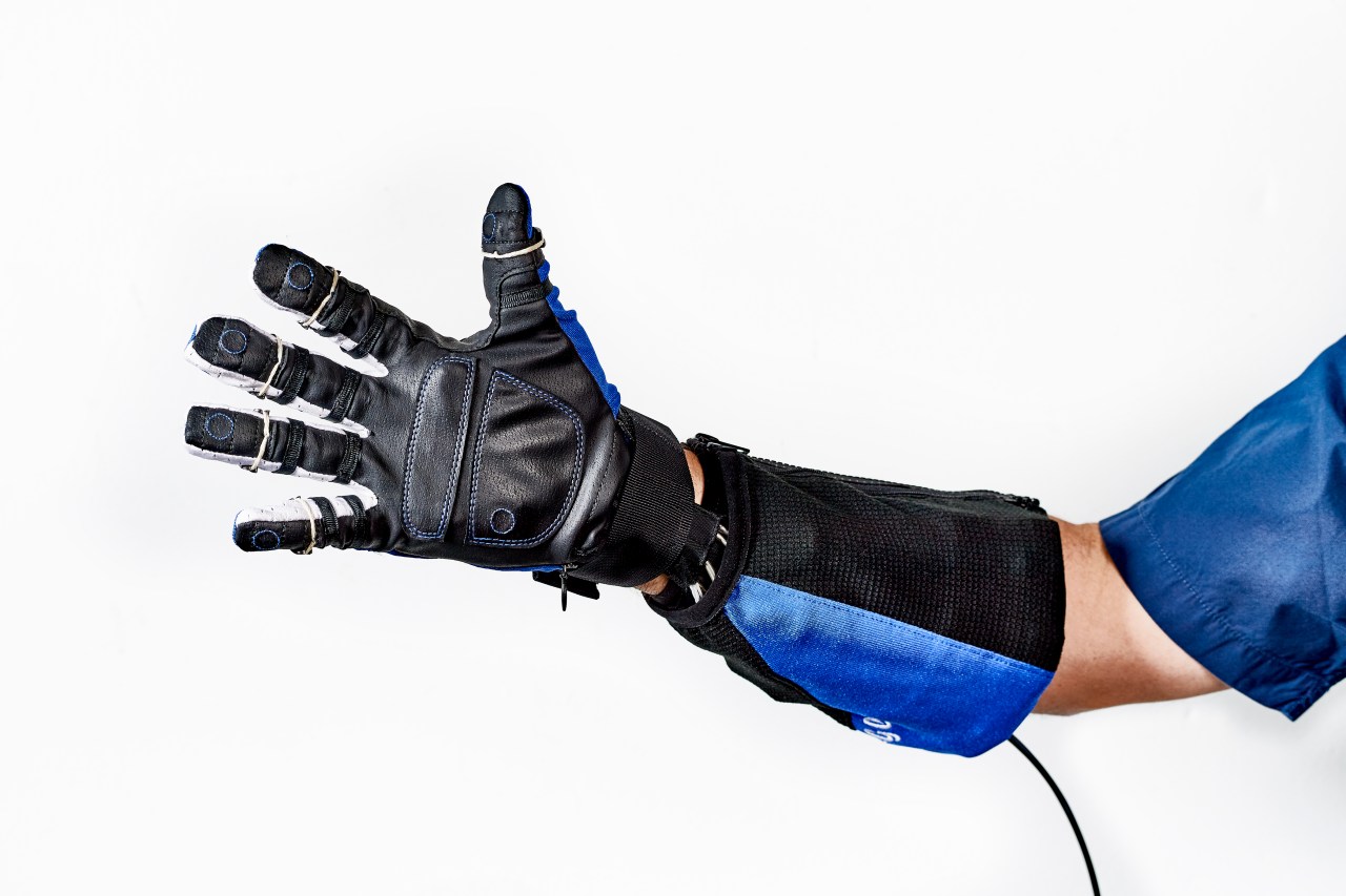 Transforming Workforce Efficiency: The Integration of NASA’s RoboGlove into Everyday Life