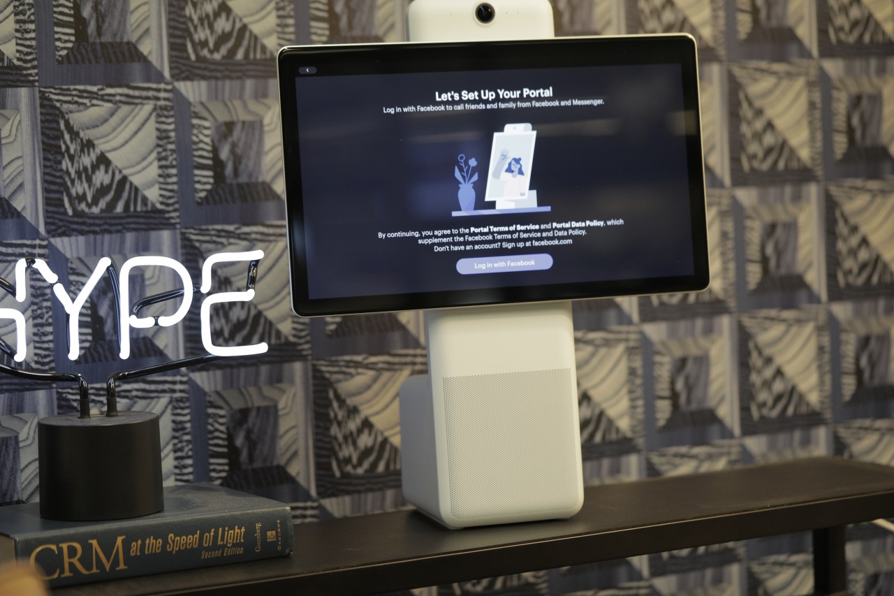 Facebook’s Strategic Shift: Revisiting Experimental Hardware at Reality Labs and Portal