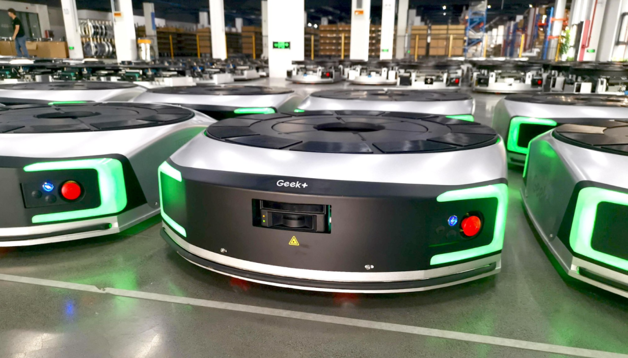 Geek+: A Giant Leap in Warehouse Robotics