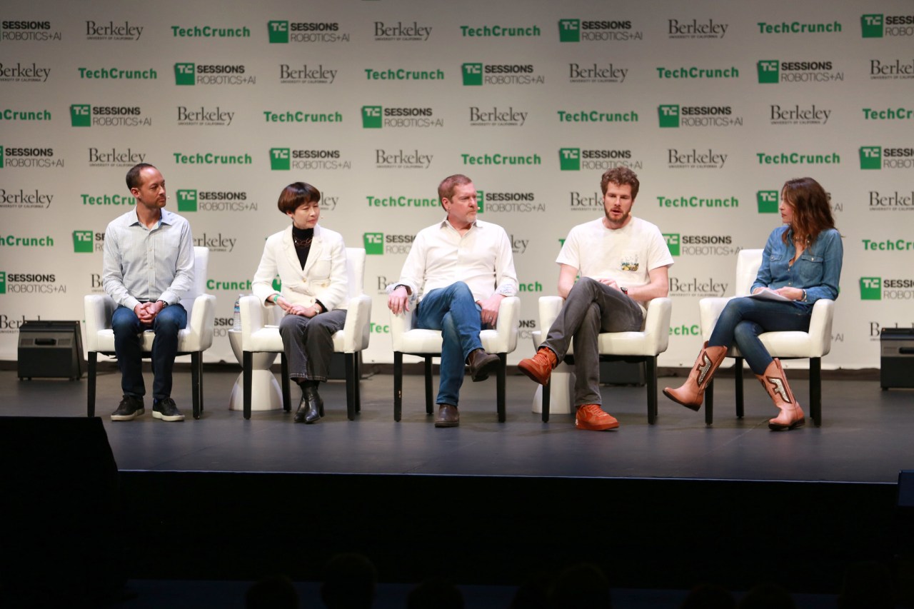 Robotics Investment: Navigating the Future with Insights from Venture Capitalists