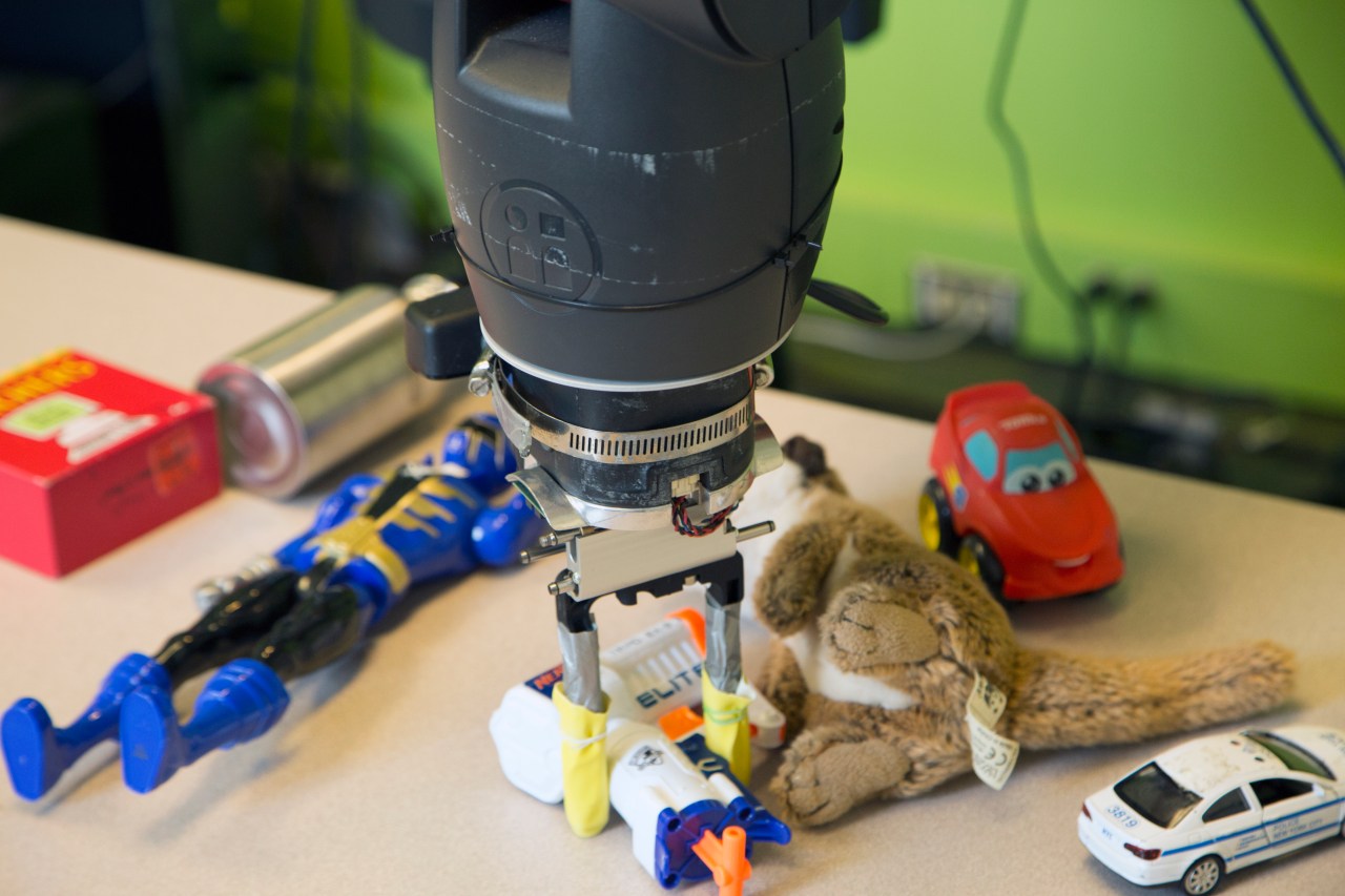 Teaching Robots the Art of Discovery: A Deep Dive into Tactile Learning