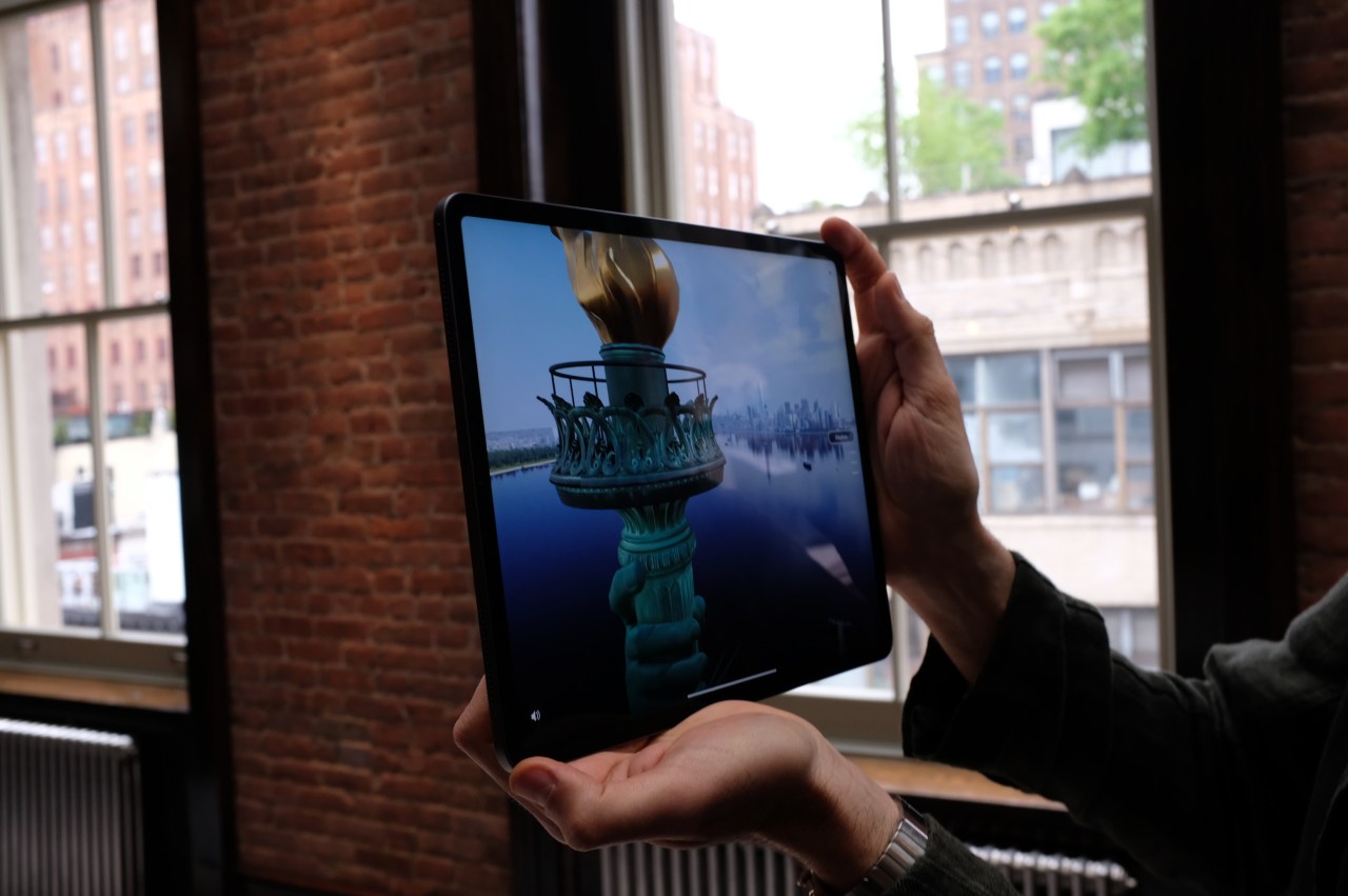 Bringing Lady Liberty to Life: The Statue of Liberty AR Experience