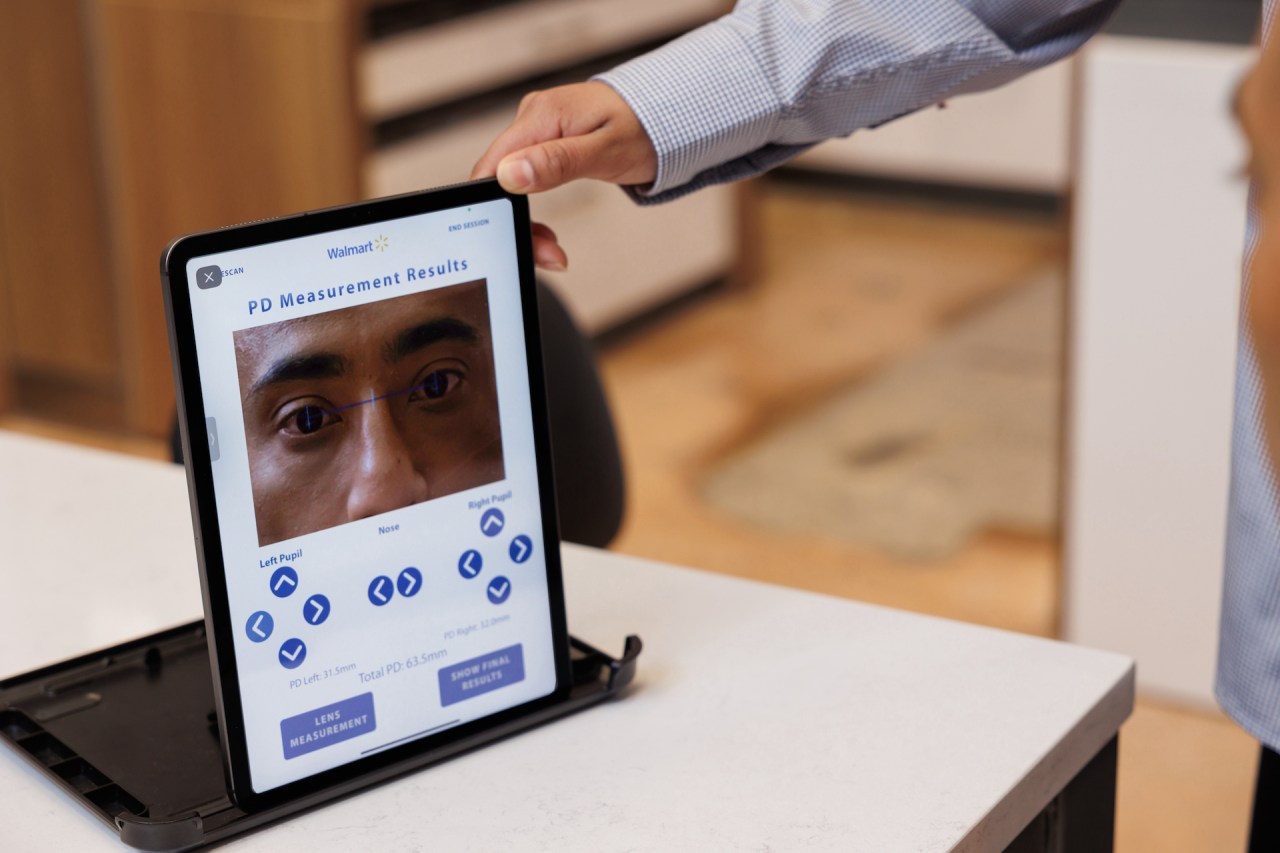 Walmart’s Bold Move to Revolutionize Eyewear with Memomi Acquisition