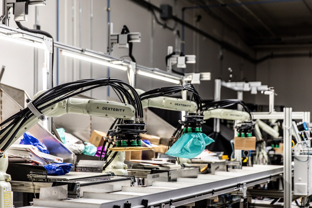 The Rise of Dexterity: Transforming Warehouse Operations with Robotics
